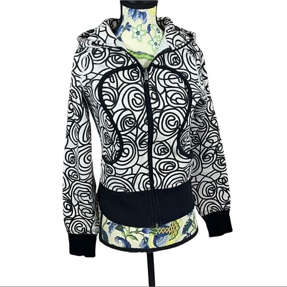 Lululemon Black and White Abstract Scuba Hoodie - Picture 1 of 4